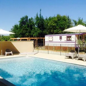 Maison d'hôtes Des Roulottes En Provence